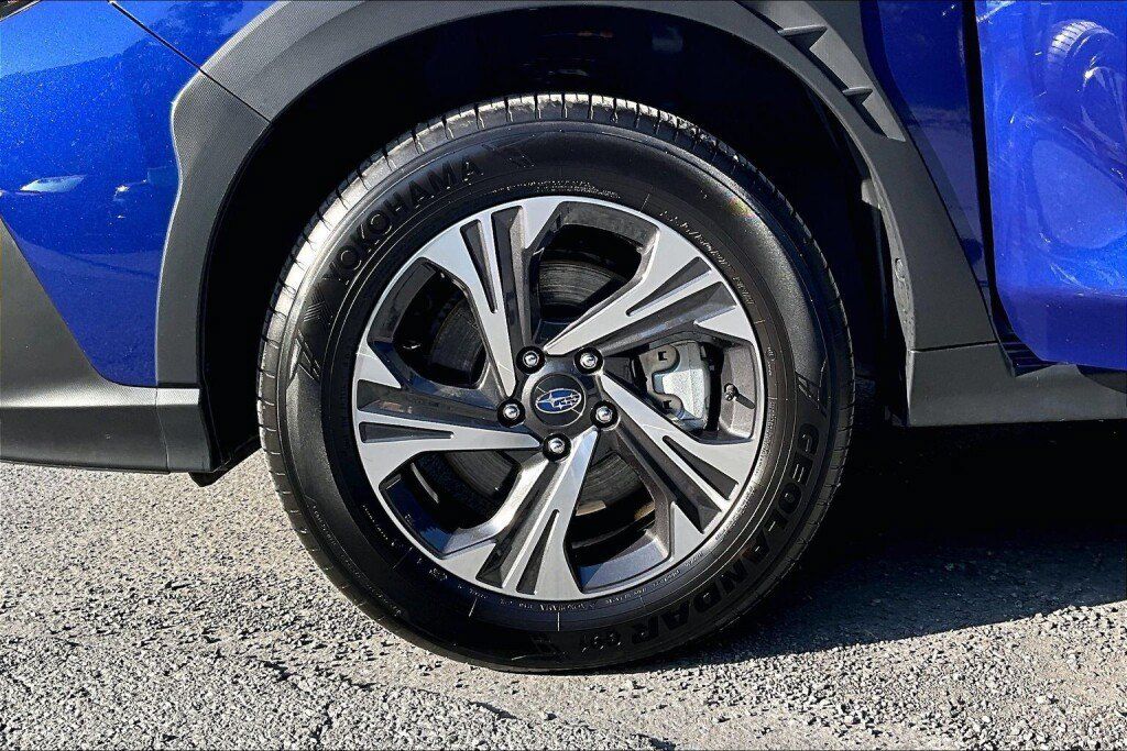 Certified 2026 Subaru Crosstrek 2.5i Premium AWD/4WD image 17