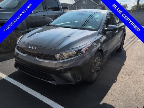 Used 2024 Kia Forte LXS w/ LXS Technology Package FWD image 3