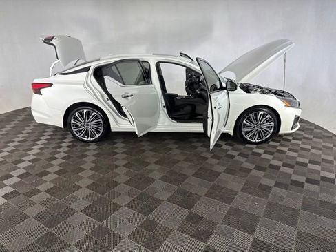 Certified 2024 Nissan Altima 2.5 SL FWD image 13