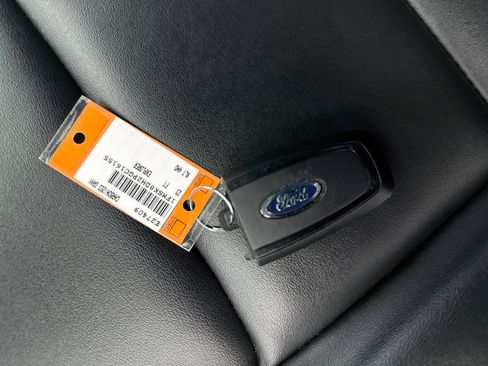 Used 2023 Ford Explorer XLT w/ Equipment Group 202A image 12