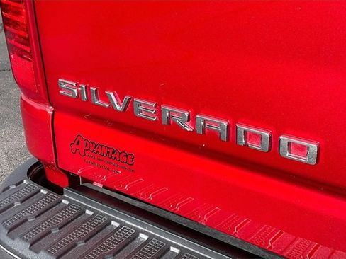 Used 2024 Chevrolet Silverado 2500 LT image 34