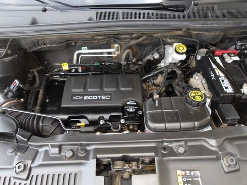 Used 2020 Chevrolet Trax LS w/ Tint and Cruise Package image 44