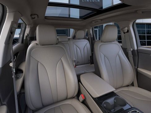 New 2023 Lincoln Nautilus Reserve w/ Equipment Group 202A image 10