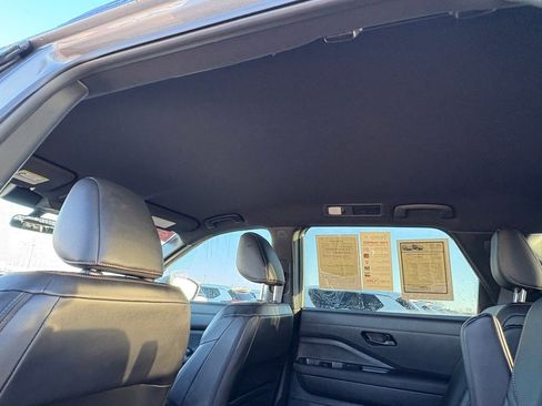 Certified 2025 Nissan Pathfinder Rock Creek image 36