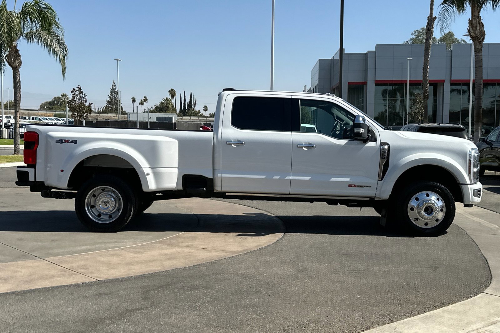 Used 2024 Ford F450 Platinum AWD/4WD image 3