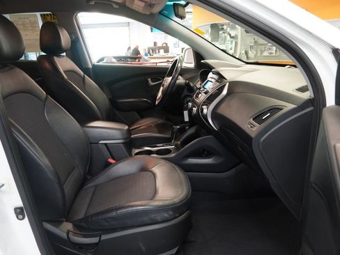 Used 2013 Hyundai Tucson GLS FWD image 32