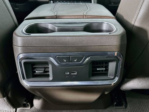 Used 2024 GMC Sierra 2500 Denali w/ Denali Reserve Package AWD/4WD image 22