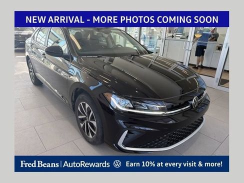 Certified 2025 Volkswagen Jetta S FWD image 1