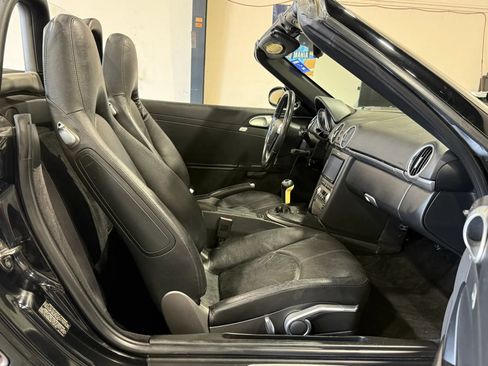 Used 2006 Porsche Boxster RWD image 22