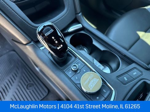 Used 2022 Cadillac XT5 Premium Luxury w/ LPO, Floor Liner Package image 24