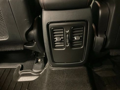 Used 2024 Dodge Durango R/T w/ Trailer Tow Group IV AWD/4WD image 38