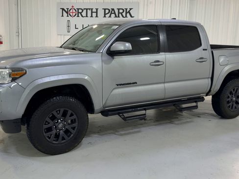 Used 2021 Toyota Tacoma SR5 image 6