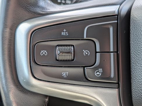 Used 2022 Chevrolet Silverado 1500 LT AWD/4WD image 22