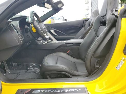 Used 2018 Chevrolet Corvette Stingray Convertible RWD image 23