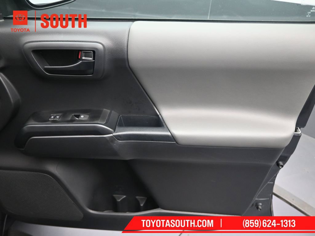 Used 2023 Toyota Tacoma SR AWD/4WD image 28