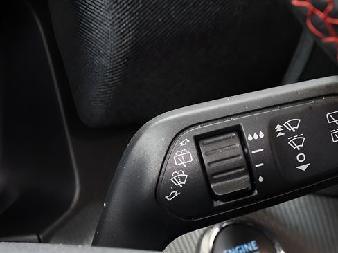 Used 2025 Ford Explorer ST-Line w/ ST-Line Street Pack AWD/4WD image 18