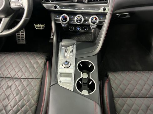 Used 2023 Genesis G70 3.3T w/ Sport Prestige Package image 17