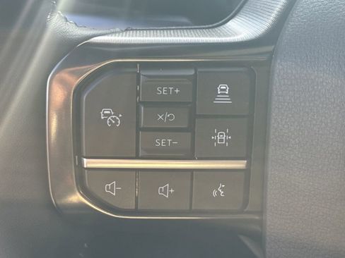 New 2025 Ford F350 Platinum w/ FX4 Off-Road Package AWD/4WD image 25
