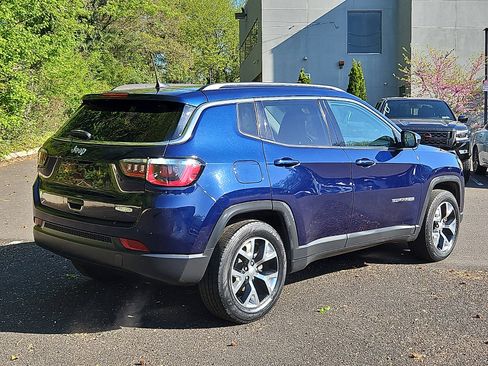 Used 2017 Jeep Compass Latitude w/ Popular Equipment Group FWD image 6