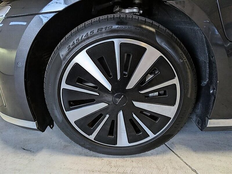 Used 2023 Lucid Air Pure RWD image 15