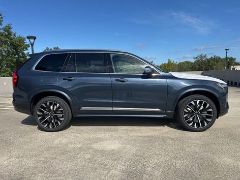 New 2026 Volvo XC90 B6 Plus w/ Protection Package Premier image 8