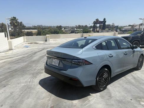 Used 2026 Nissan Sentra SV w/ Floor Mat Package FWD image 37