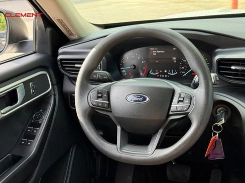 Used 2023 Ford Explorer 4WD image 17