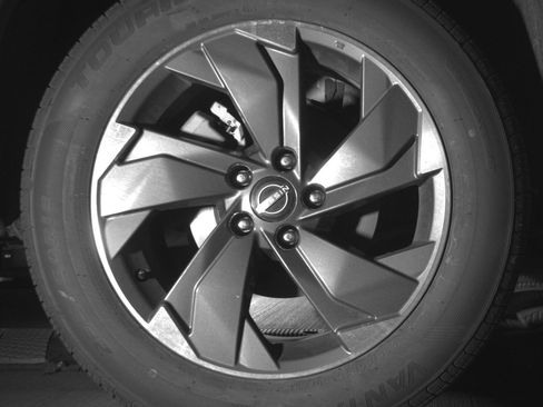 Used 2025 Nissan Rogue SV FWD image 15
