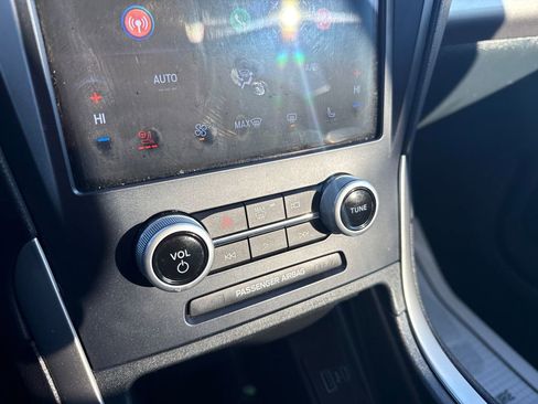 Used 2023 Ford Edge SEL w/ Convenience Package image 37