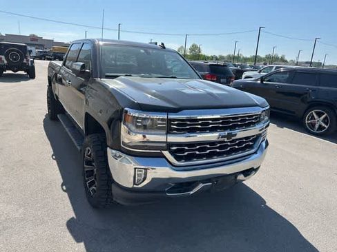 Used 2017 Chevrolet Silverado 1500 LTZ image 25