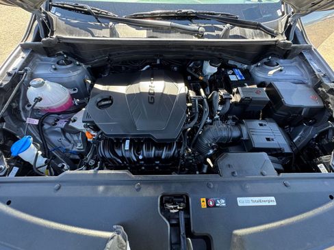 Used 2025 Kia Sportage LX image 31