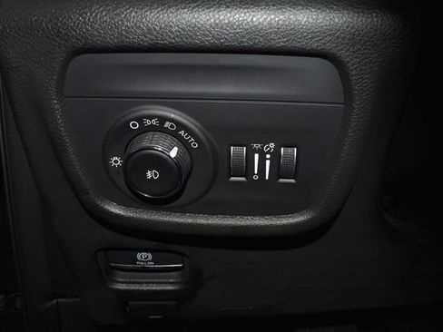 New 2026 Jeep Grand Cherokee Limited AWD/4WD image 15