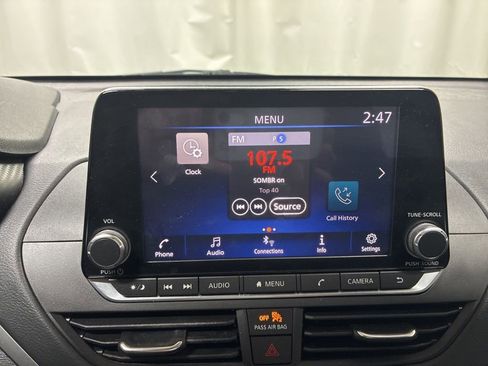 Used 2022 Nissan Altima 2.5 SV image 16