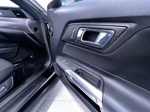 Used 2016 Ford Mustang GT RWD image 35