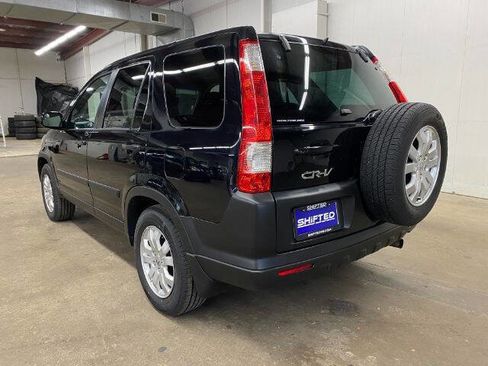 Used 2005 Honda CR-V EX image 3
