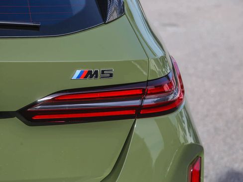 New 2026 BMW M5 Touring image 7