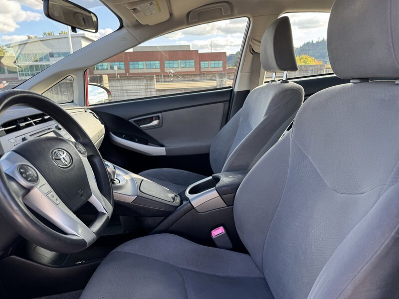 Used 2012 Toyota Prius Two FWD image 11