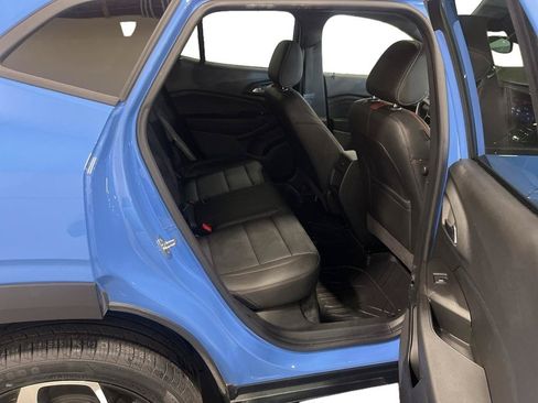 Certified 2024 Chevrolet Trax RS w/ Sunroof Package FWD image 18