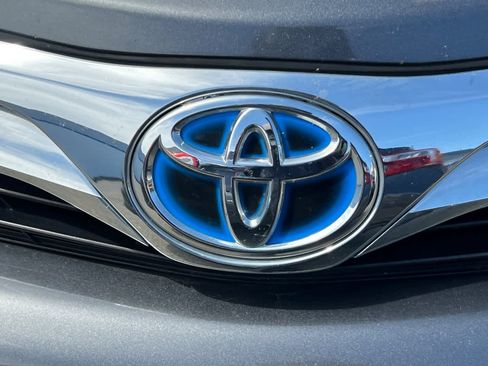 Used 2012 Toyota Camry LE FWD image 13