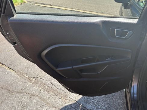 Used 2016 Ford Fiesta SE w/ SE Black Package image 22