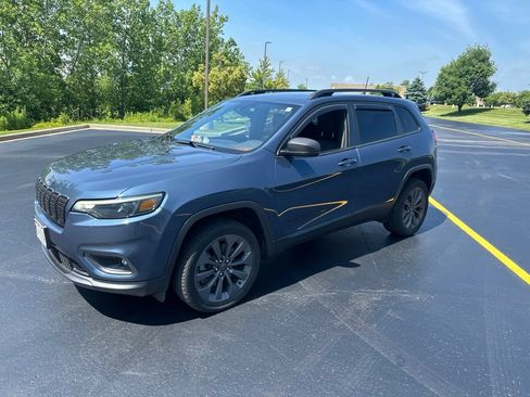 Used 2021 Jeep Cherokee Latitude Lux 80th Anniv w/ Quick Order Package 26U 80TH AWD/4WD image 3