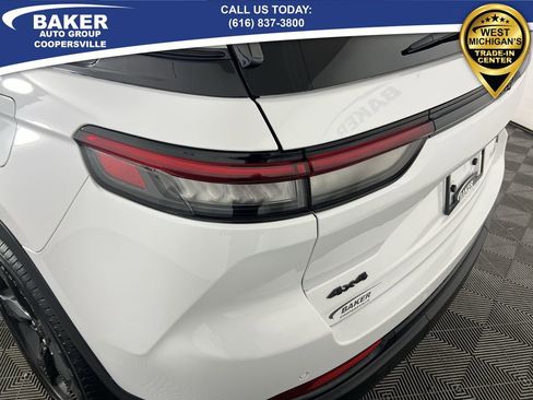 Used 2024 Jeep Grand Cherokee Limited w/ Black Appearance Package image 37