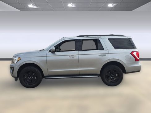 Used 2020 Ford Expedition XLT w/ Equipment Group 202A image 2