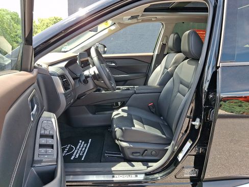 Certified 2023 Nissan Rogue SL w/ SL Premium Package AWD/4WD image 15