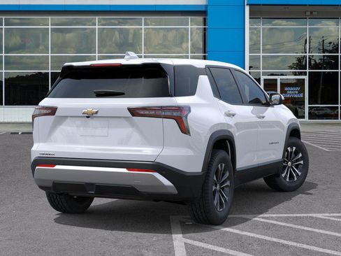 New 2026 Chevrolet Equinox LT image 4