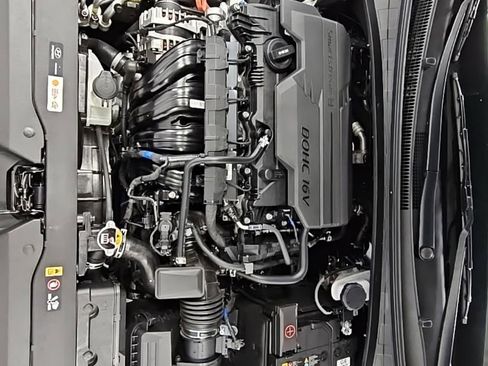 Used 2024 Hyundai Elantra SEL w/ Convenience Package image 42