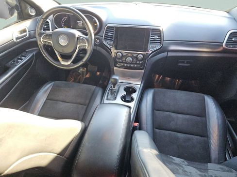 Used 2020 Jeep Grand Cherokee Altitude image 28