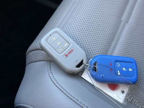 Certified 2021 Honda CR-V Touring image 19