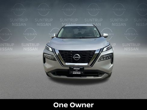 Certified 2023 Nissan Rogue SV FWD image 10