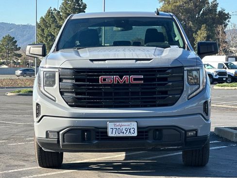 Used 2024 GMC Sierra 1500 Elevation image 9